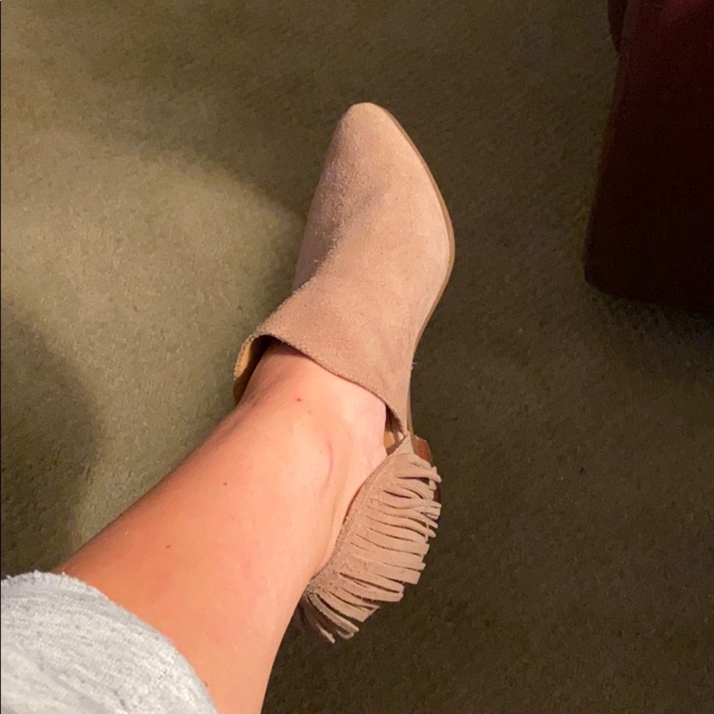 REPORT Shoes